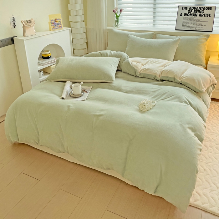 91家纺网 家纺一手货源 找家纺 寐居  2023新款高克重拼色牛奶绒四件套 豆绿奶黄