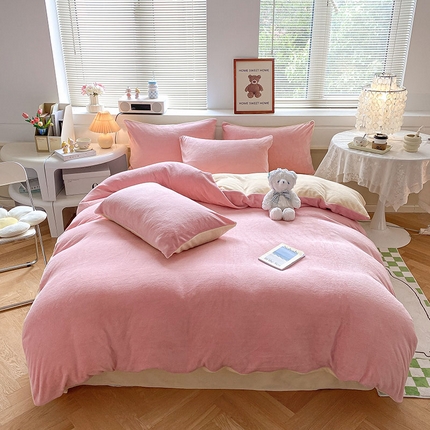 寐居  2023新款高克重拼色牛奶绒四件套 草莓芝士