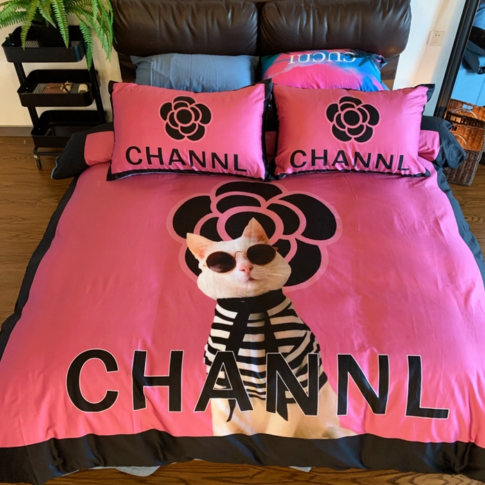 91家纺网 家纺一手货源 找家纺 花沐 2023新款ab版纯棉数码四件套 是个甜仔