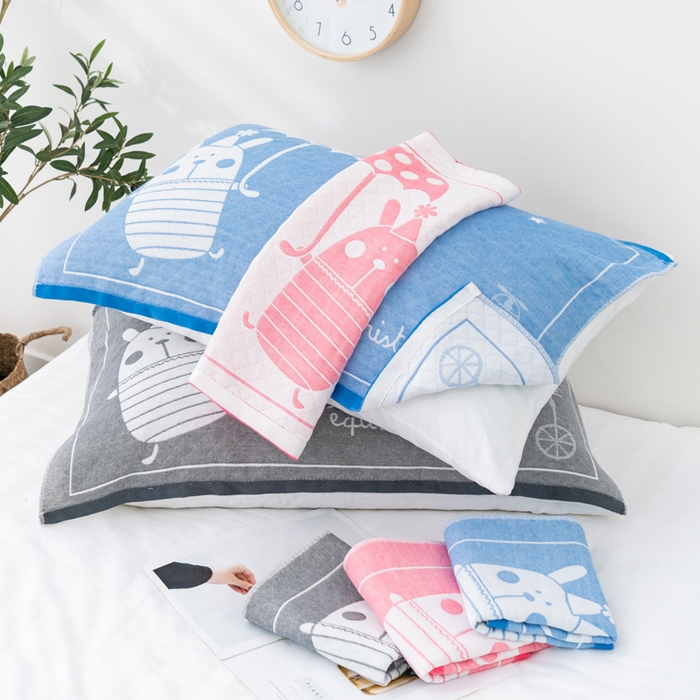 91家纺网 家纺一手货源 找家纺 朴尔家纺-毛巾被 2023新款特惠混纺棉质三层纱布独版AB面枕巾 雨伞熊灰