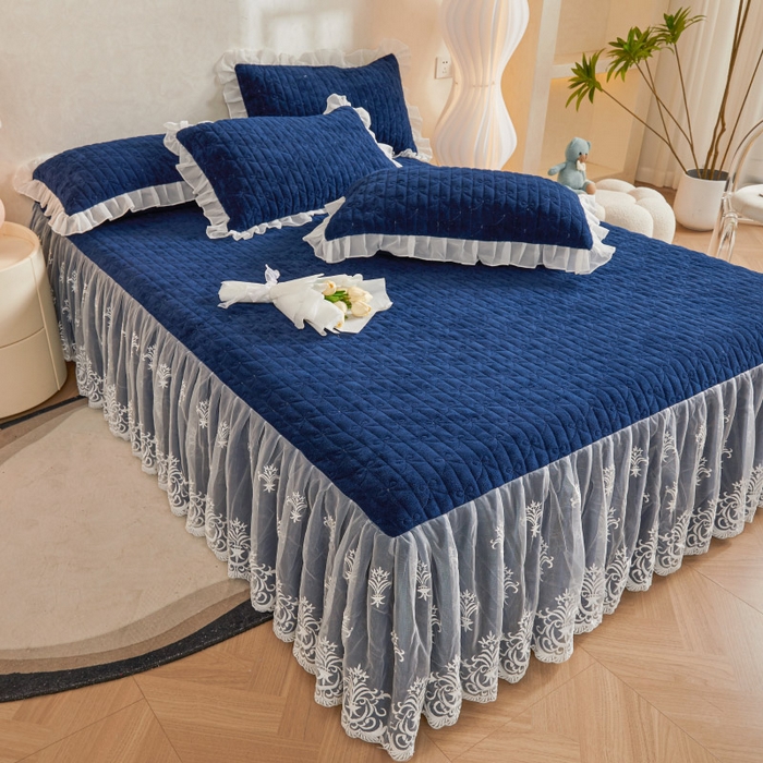 91家纺网 家纺一手货源 找家纺 虹星家纺 2023新款牛奶绒夹棉床裙套件清新系列-床裙款单床裙  清新-藏青