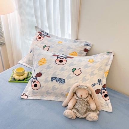 91家纺网 家纺一手货源 找家纺 （总）寐居家纺 2023新款小清新牛奶绒印花枕套