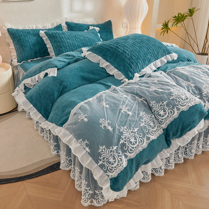 91家纺网 家纺一手货源 找家纺 虹星家纺 2023新款牛奶绒夹棉床裙套件清新系列-床裙款四件套 清新-孔雀兰