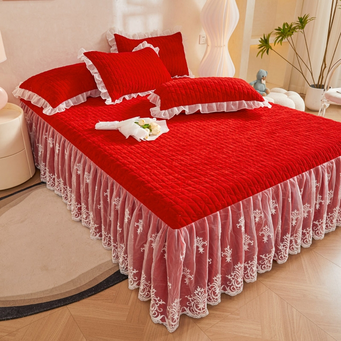 91家纺网 家纺一手货源 找家纺 虹星家纺 2023新款牛奶绒夹棉床裙套件清新系列-床裙款单床裙  清新-中国红