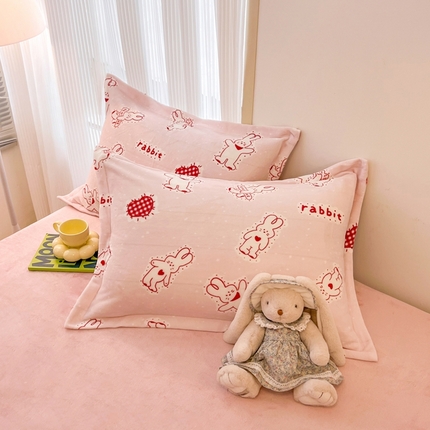 91家纺网 家纺一手货源 找家纺 （总）寐居  2023新款小清新牛奶绒印花单枕套 48*74cm/对 沁香花