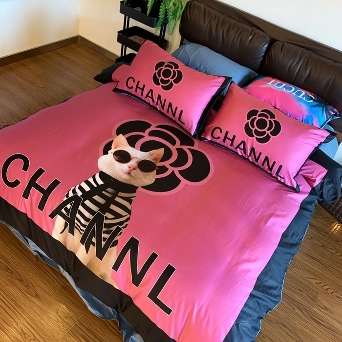 91家纺网 家纺一手货源 找家纺 花沐 2023新款ab版纯棉数码四件套 是个甜仔