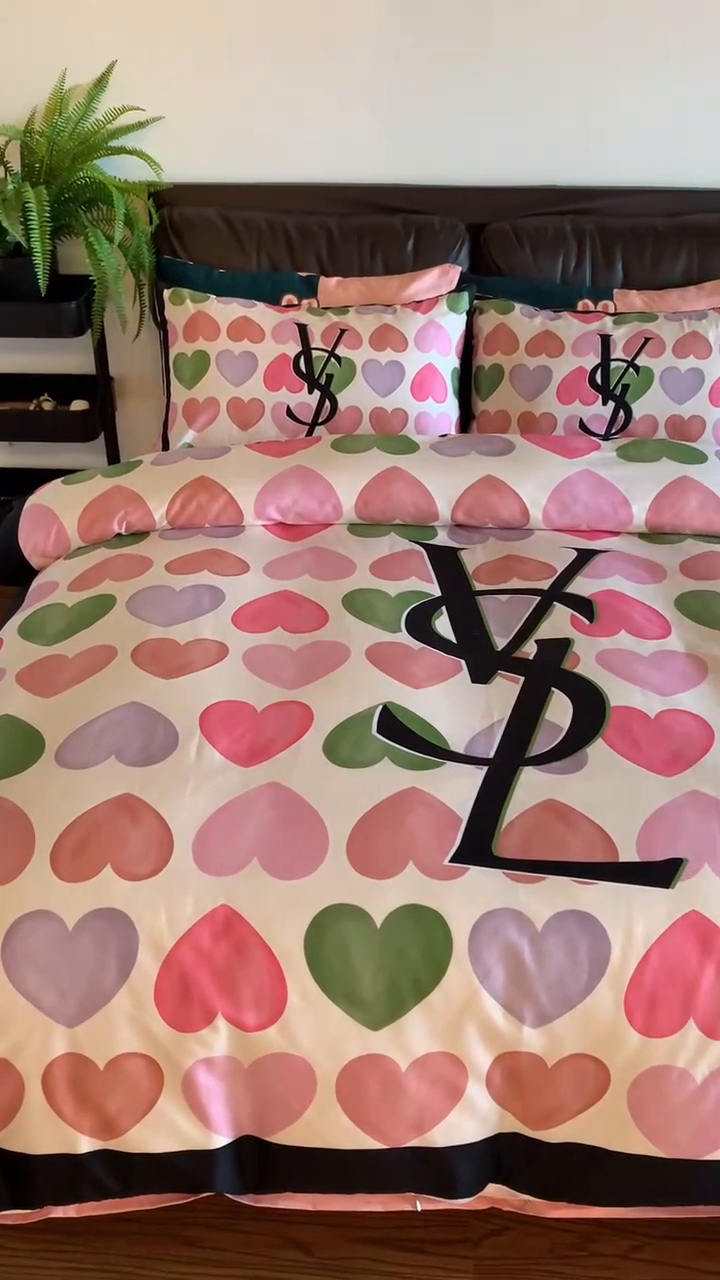 91家纺网 家纺一手货源 找家纺 花沐 2023新款ab版纯棉数码四件套 乖乖也心动