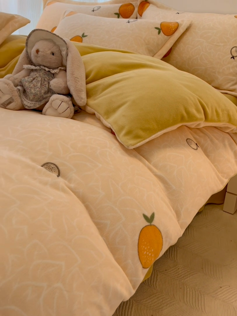 91家纺网 家纺一手货源 找家纺 寐居家纺 2023新款小清新牛奶绒印花四件套 果粒橘子