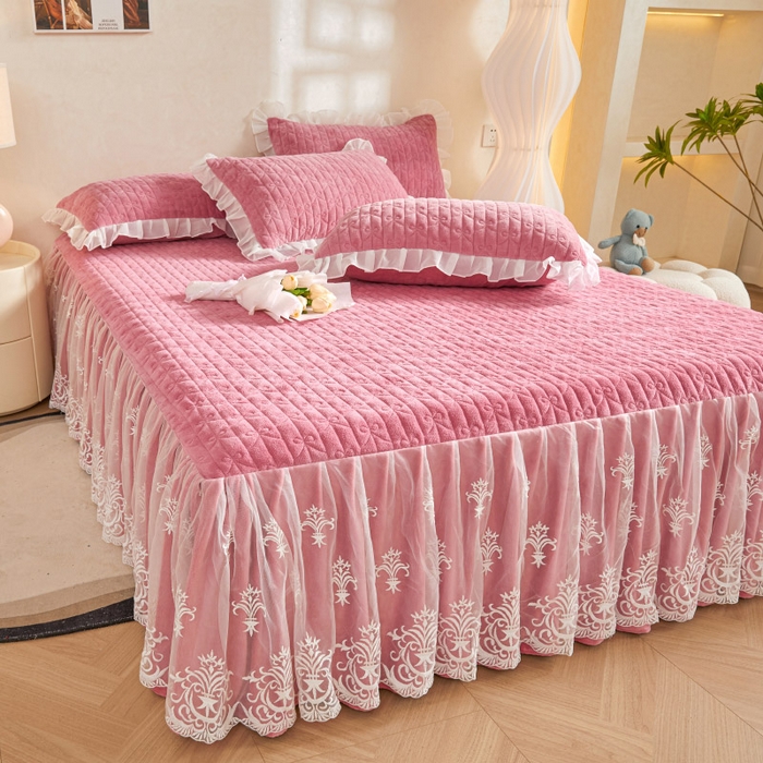 91家纺网 家纺一手货源 找家纺 虹星家纺 2023新款牛奶绒夹棉床裙套件清新系列-床裙款单床裙  清新-萝莉豆沙