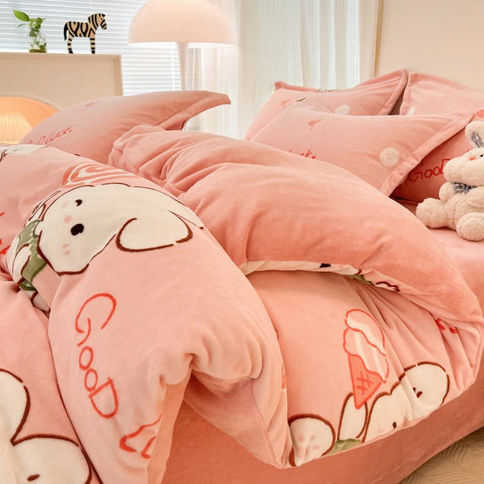 91家纺网 家纺一手货源 找家纺 寐居家纺 2023新款小清新牛奶绒印花四件套 安妮兔