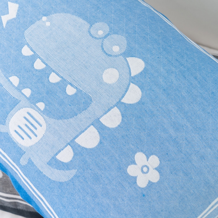 91家纺网 家纺一手货源 找家纺 朴尔家纺-毛巾被 2023新款特惠混纺棉质三层纱布独版AB面枕巾 小恐龙兰