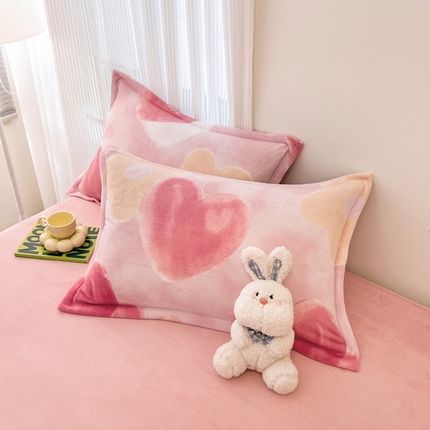 91家纺网 家纺一手货源 找家纺 （总）寐居家纺 2023新款小清新牛奶绒印花枕套