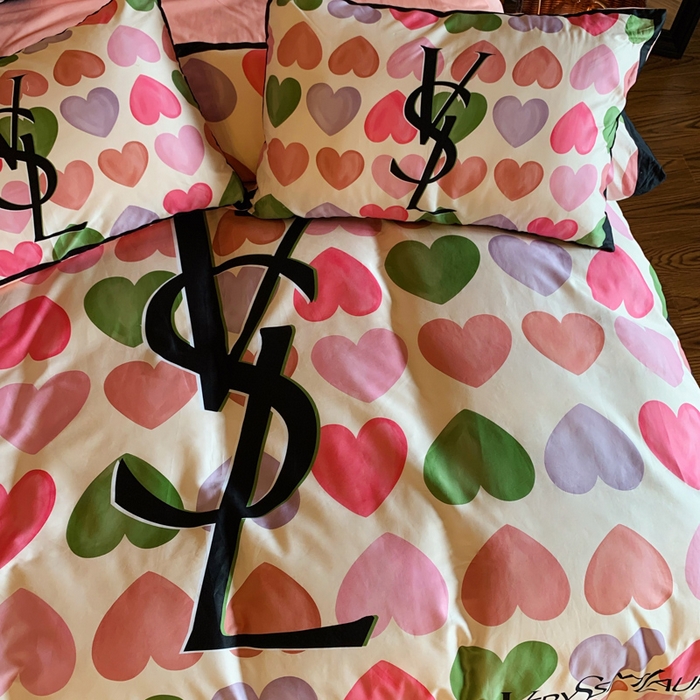 91家纺网 家纺一手货源 找家纺 花沐 2023新款ab版纯棉数码四件套 乖乖也心动