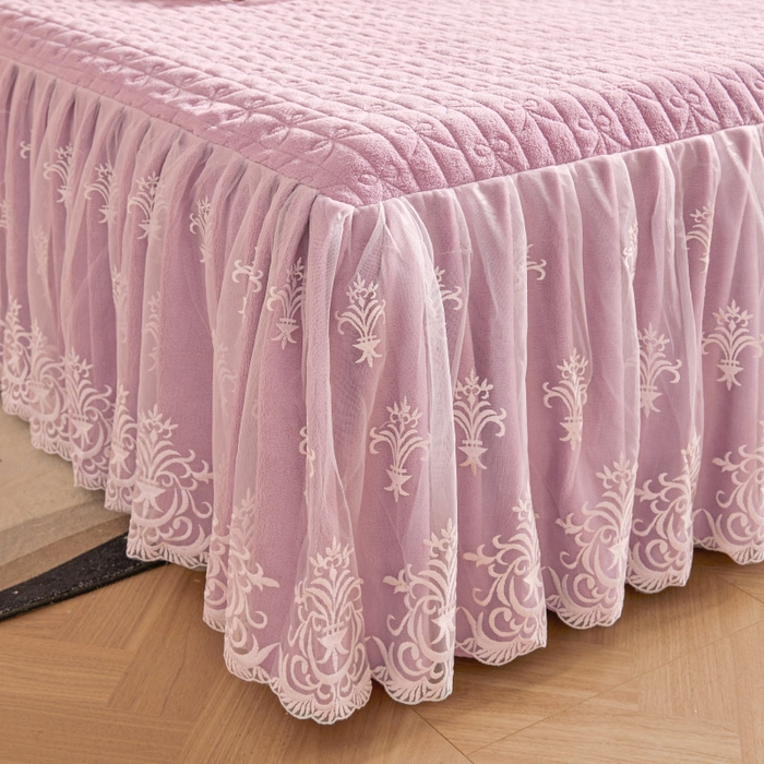 91家纺网 家纺一手货源 找家纺 虹星家纺 2023新款牛奶绒夹棉床裙套件清新系列-床裙款单床裙  清新-浪漫紫