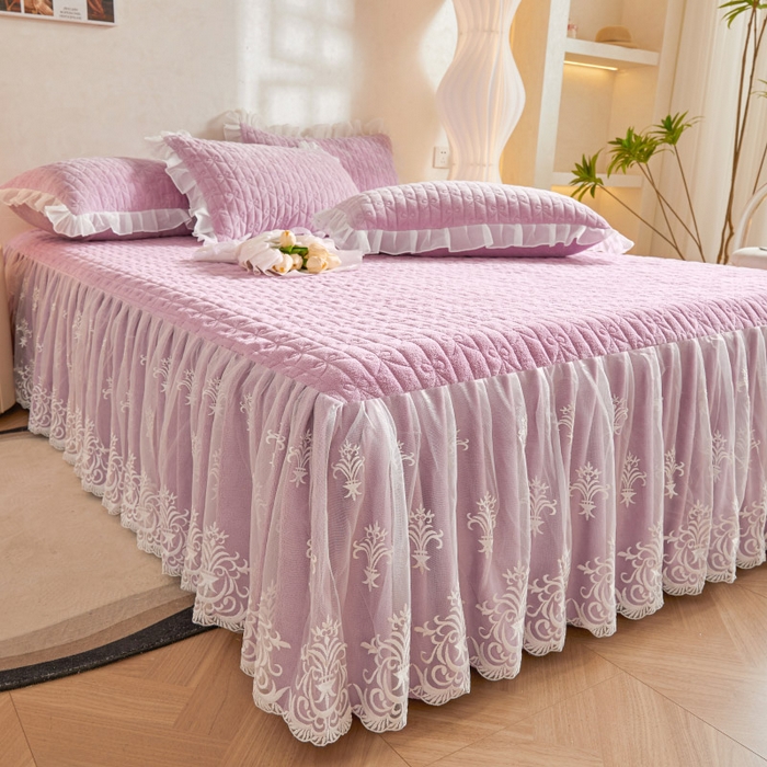 91家纺网 家纺一手货源 找家纺 虹星家纺 2023新款牛奶绒夹棉床裙套件清新系列-床裙款单床裙  清新-浪漫紫