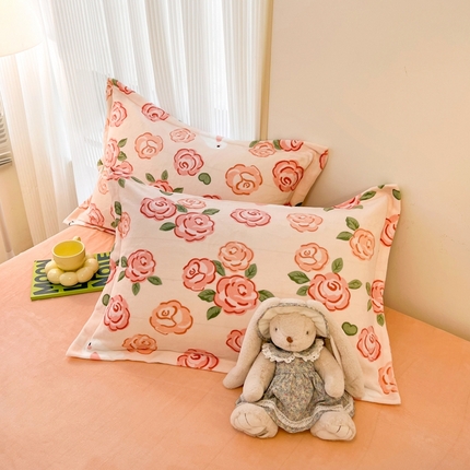 91家纺网 家纺一手货源 找家纺 （总）寐居  2023新款小清新牛奶绒印花单枕套 48*74cm/对 沁香花