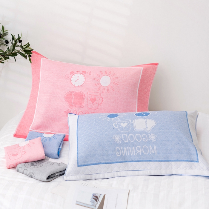 91家纺网 家纺一手货源 找家纺 朴尔家纺-毛巾被 2023新款特惠混纺棉质三层纱布独版AB面枕巾 早安蓝