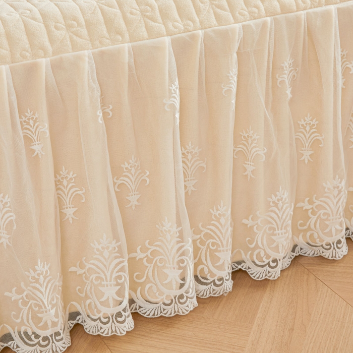 91家纺网 家纺一手货源 找家纺 虹星家纺 2023新款牛奶绒夹棉床裙套件清新系列-床裙款单床裙  清新-贝壳白