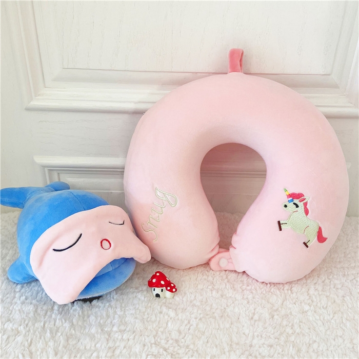 91家纺网 家纺一手货源 找家纺 卡奥2025新款带眼罩卡通U型枕旅行颈椎枕 独角兽32*31*12cm