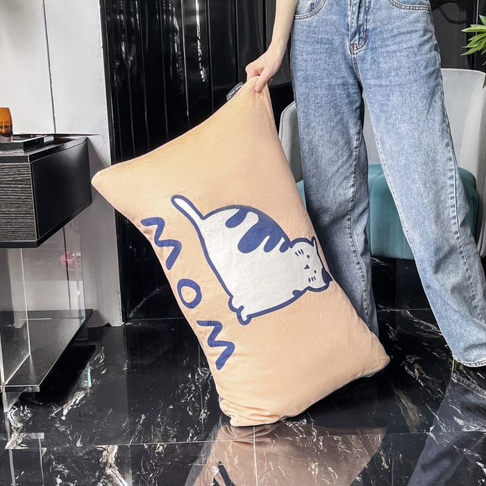 91家纺网 家纺一手货源 找家纺 潮邦创意家居 2025新款ins数码大版印花牛奶绒枕套单人枕 mom