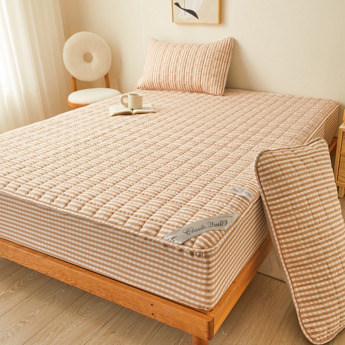 91家纺网 家纺一手货源 找家纺 2023新款直播爆款水洗棉夹棉床笠三件套 粉小格