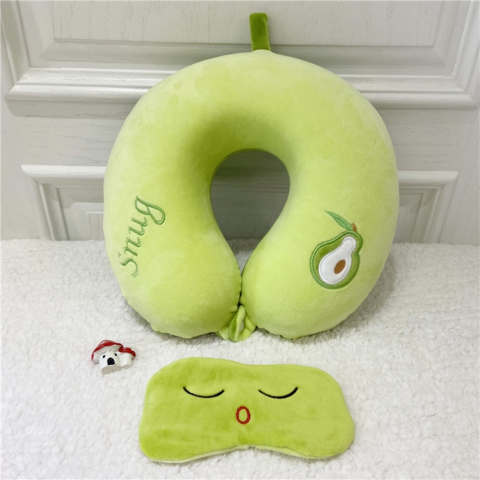 91家纺网 家纺一手货源 找家纺 卡奥2025新款带眼罩卡通U型枕旅行颈椎枕 牛油果32*31*12cm