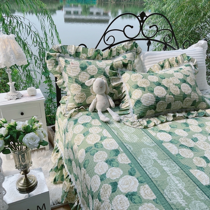 91家纺网 家纺一手货源 找家纺 胜权2023秋冬新款全棉花边夹棉单床盖单件四季用床盖三件套 依恋