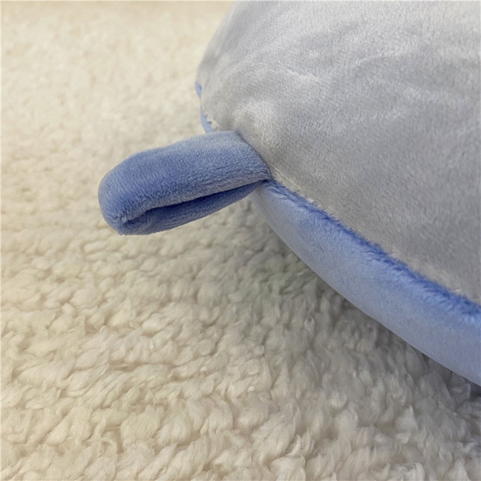 91家纺网 家纺一手货源 找家纺 卡奥2025新款带眼罩卡通U型枕旅行颈椎枕 蓝鲨32*31*12cm