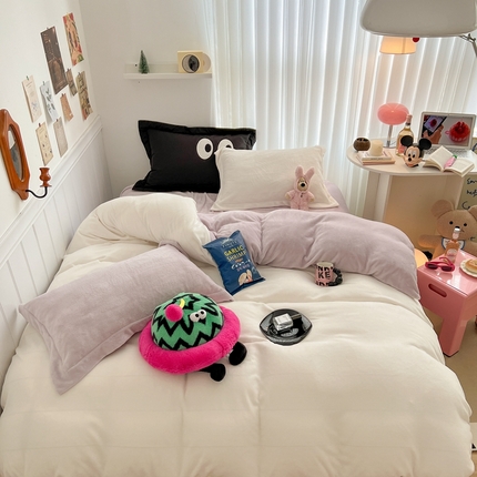 91家纺网 家纺一手货源 找家纺 顾里家纺 2023新款多巴胺撞色混搭牛奶绒四件套 奶油香芋