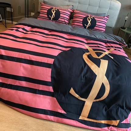 91家纺网 家纺一手货源 找家纺 色鬼 2023新款舒适潮牌风磨毛四件套 条纹女孩