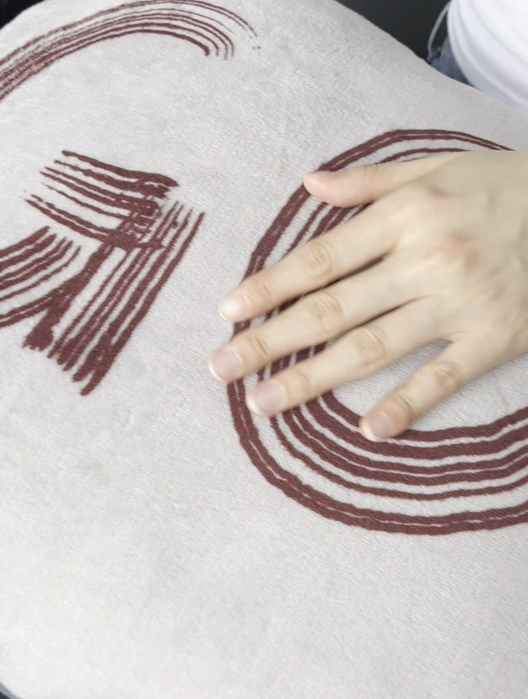 91家纺网 家纺一手货源 找家纺 潮邦创意家居 2025新款ins数码大版印花牛奶绒枕套单人枕 good