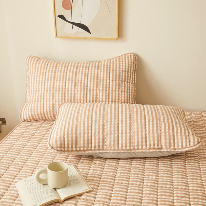 91家纺网 家纺一手货源 找家纺 2023新款直播爆款水洗棉夹棉床笠三件套 粉小格