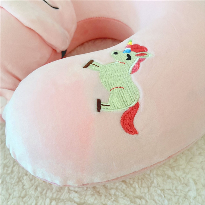 91家纺网 家纺一手货源 找家纺 卡奥2025新款带眼罩卡通U型枕旅行颈椎枕 独角兽32*31*12cm