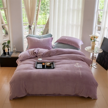 91家纺网 家纺一手货源 找家纺 （总）名品优仓 2023新款高克重牛奶绒绣花浪漫玫瑰系列四件套