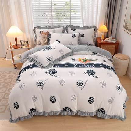 91家纺网 家纺一手货源 找家纺 家之硕 2023新款韩版荷叶边印花牛奶绒四件套 暖阳