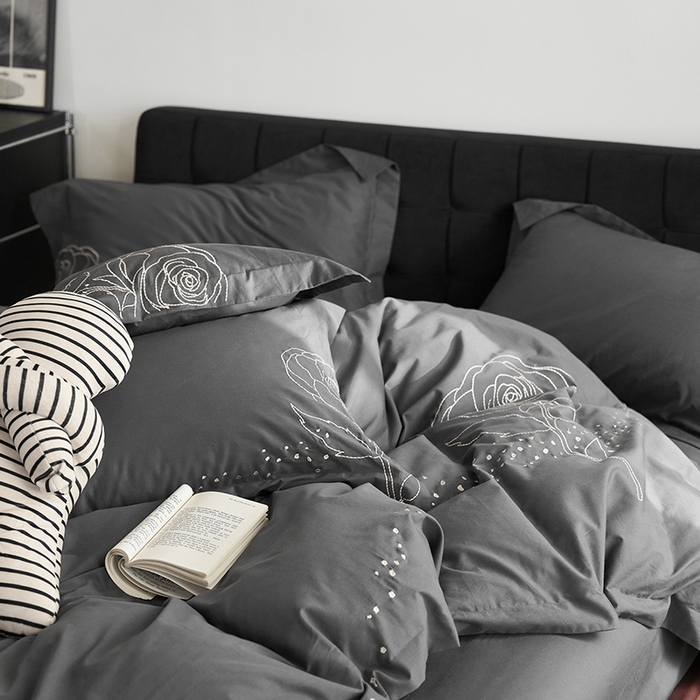 91家纺网 家纺一手货源 找家纺 （总）千朵森 2024新款新疆长绒棉婚庆刺绣四件套-玫瑰