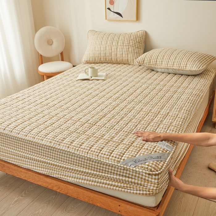 91家纺网 家纺一手货源 找家纺 2023新款直播爆款水洗棉夹棉床笠三件套 咖小格