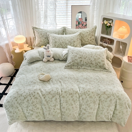 91家纺网 家纺一手货源 找家纺 （总）寐居家纺 2023新款高克重剪花印花牛奶绒四件套 