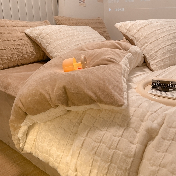 91家纺网 家纺一手货源 找家纺 沐慕 2023新款AB版牛奶绒兔毛绒四件 兔毛绒-奶咖