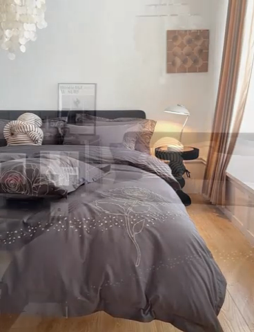 91家纺网 家纺一手货源 找家纺 千朵森 2024新款新疆长绒棉婚庆刺绣四件套-玫瑰 高雅灰