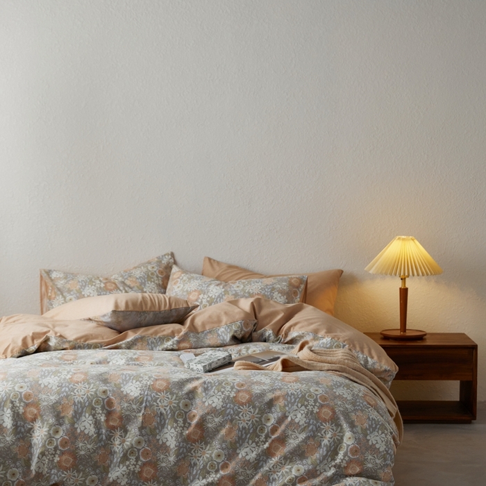 91家纺网 家纺一手货源 找家纺 时年2023新款全棉磨毛印花系列套件-花卉风格 秋月