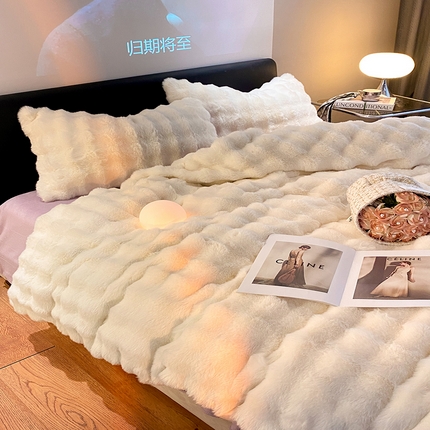 澳梵家居 2023舒芙蕾印花兔兔绒牛奶绒四件套 舒芙蕾-香芋紫白