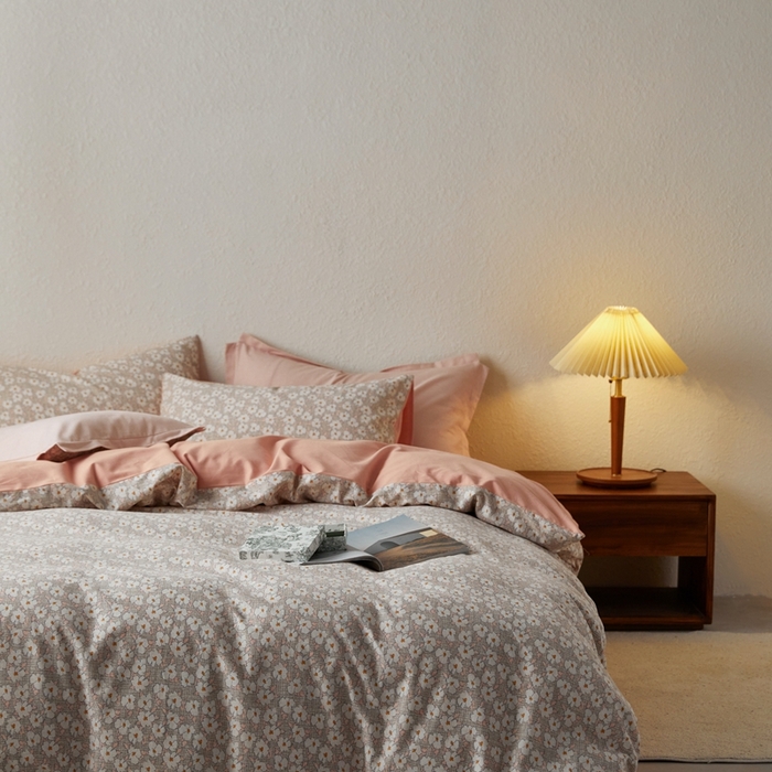 91家纺网 家纺一手货源 找家纺 时年2023新款全棉磨毛印花系列套件-花卉风格 言依