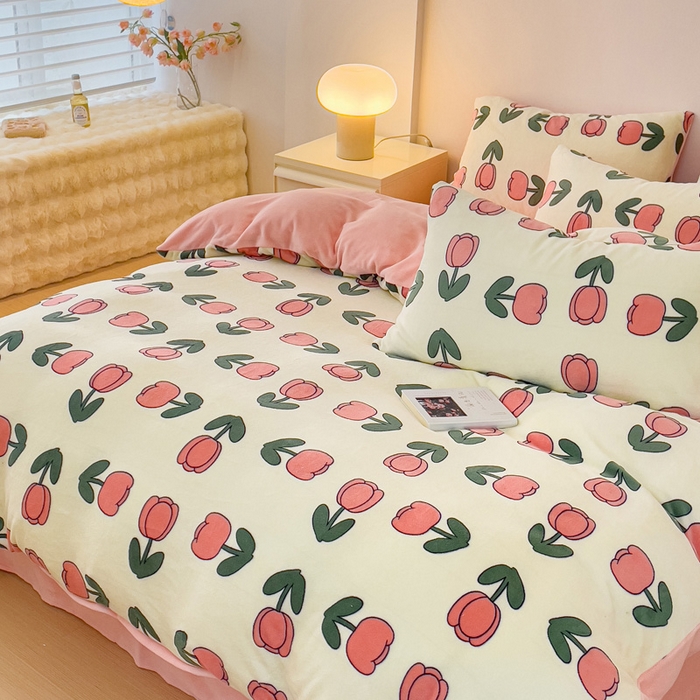 91家纺网 家纺一手货源 找家纺 木堇家居 2023新款牛奶绒印花四件套 粉郁金香