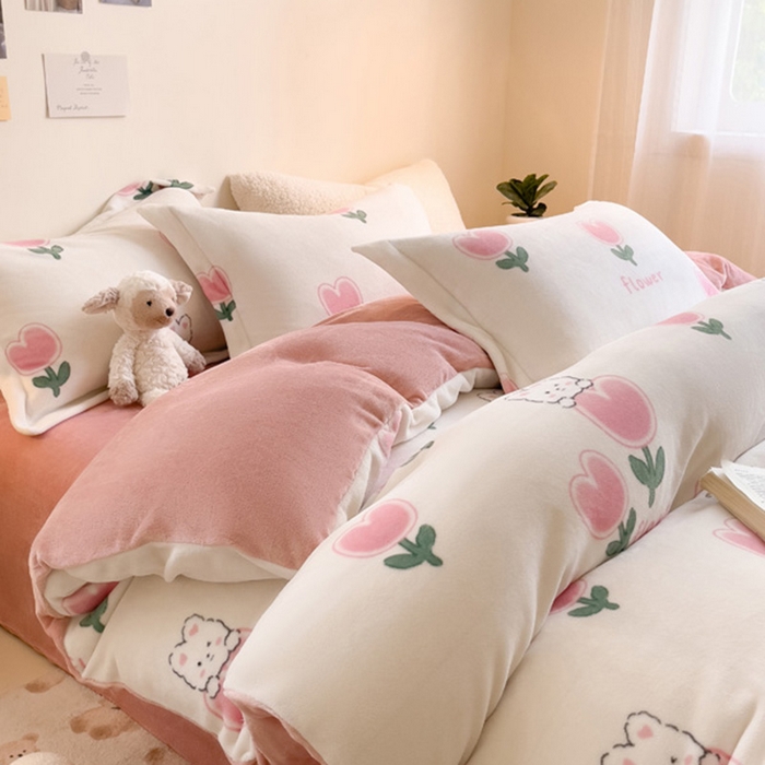 91家纺网 家纺一手货源 找家纺 宅部落 2023新款高克重牛奶绒四件套 郁金香小兔