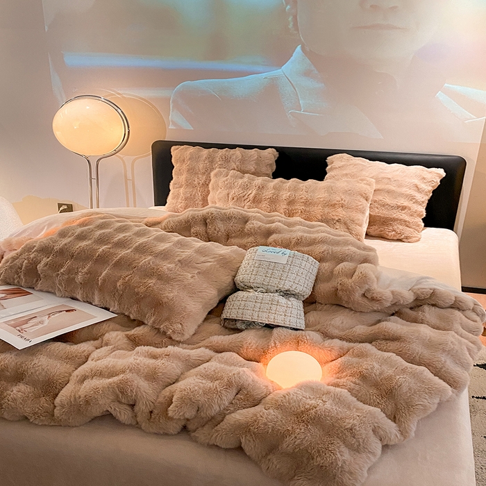 91家纺网 家纺一手货源 找家纺 澳梵家居 2023舒芙蕾印花兔兔绒牛奶绒四件套 舒芙蕾-卡其