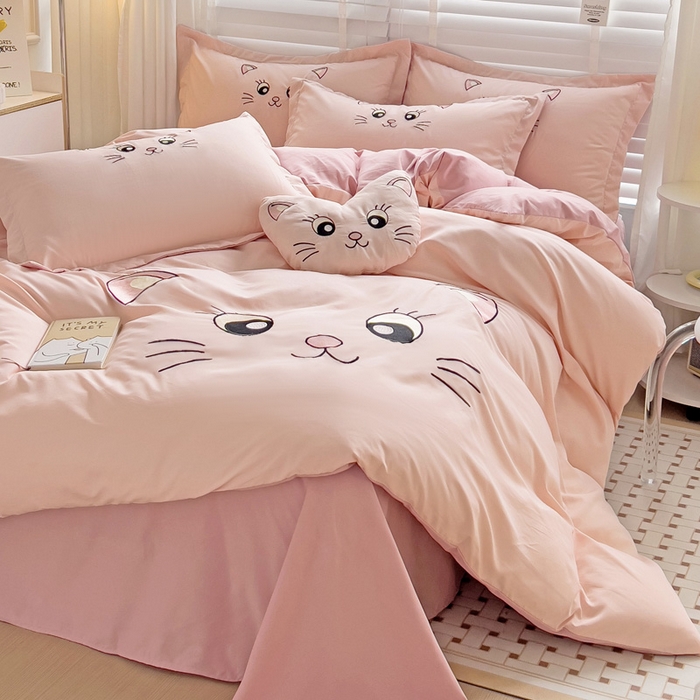 91家纺网 家纺一手货源 找家纺 （总）娜娜 2023新款亲肤柔软水洗磨毛毛巾绣四件套-咪咪猫