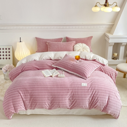 91家纺网 家纺一手货源 找家纺 （总）乐视  2024新款5D雕花牛奶绒四件套