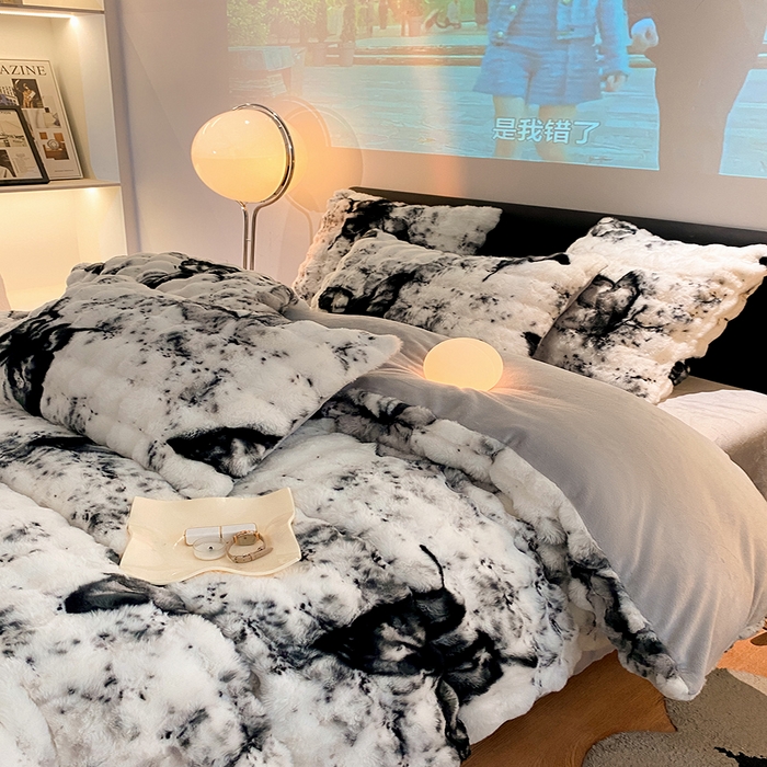 91家纺网 家纺一手货源 找家纺 澳梵家居 2023舒芙蕾印花兔兔绒牛奶绒四件套 蝴蝶纷飞