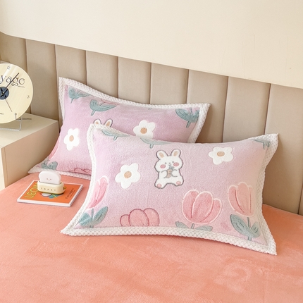 2023新款立体6D雪花绒加厚保暖系列单枕套 48x74cm一对 花丛小兔